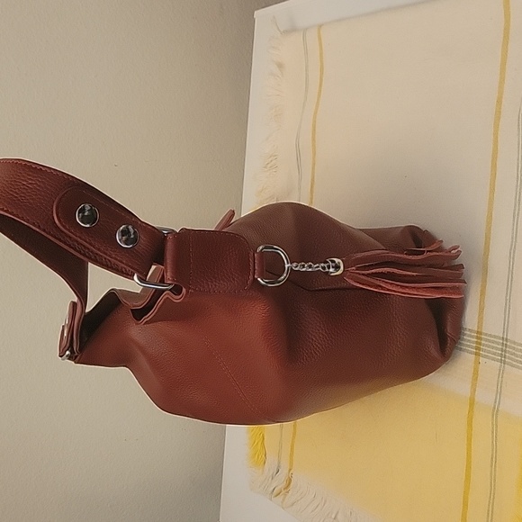 Red Zency Hobo Shoulder Bag - Picture 3 of 8